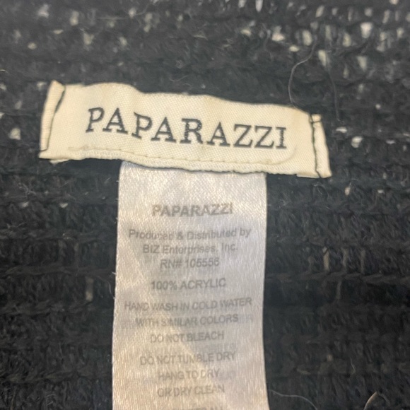 Paparazzi Vest, Wrap, Shrug, Ruana - Picture 3 of 4